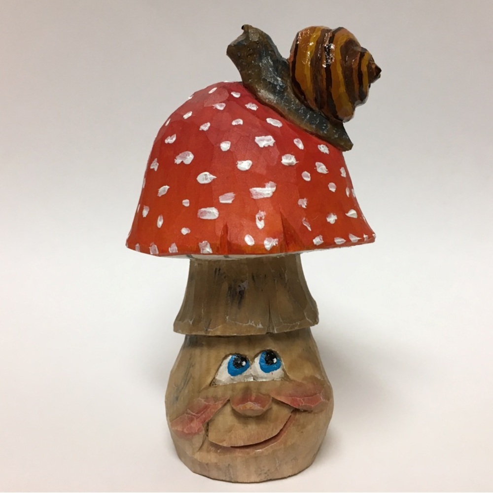 Hand Carved Wooden Mushroom with Snail - “You’ve Got a Friend” 🍄🐌